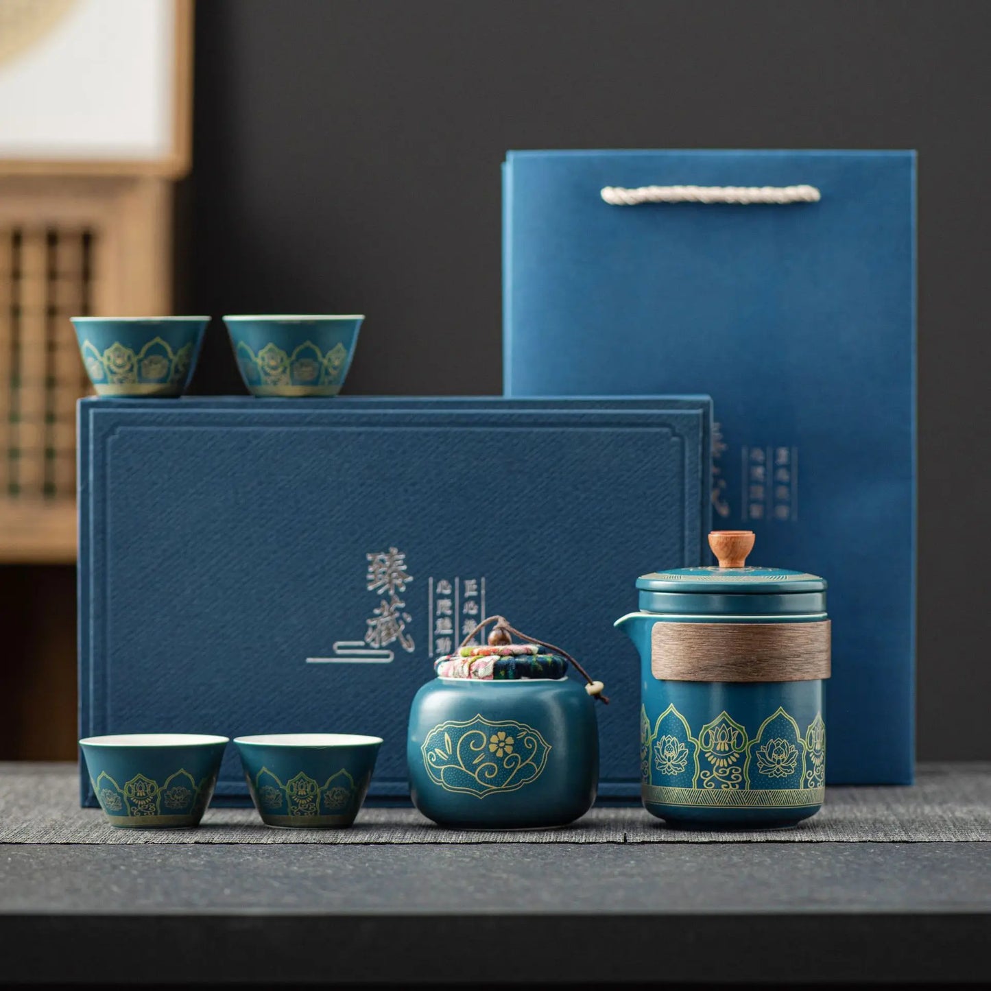 Portable Tea Ceremony Set | 1 Pot 4 Cups Travel Gift Box for Outdoor & Home